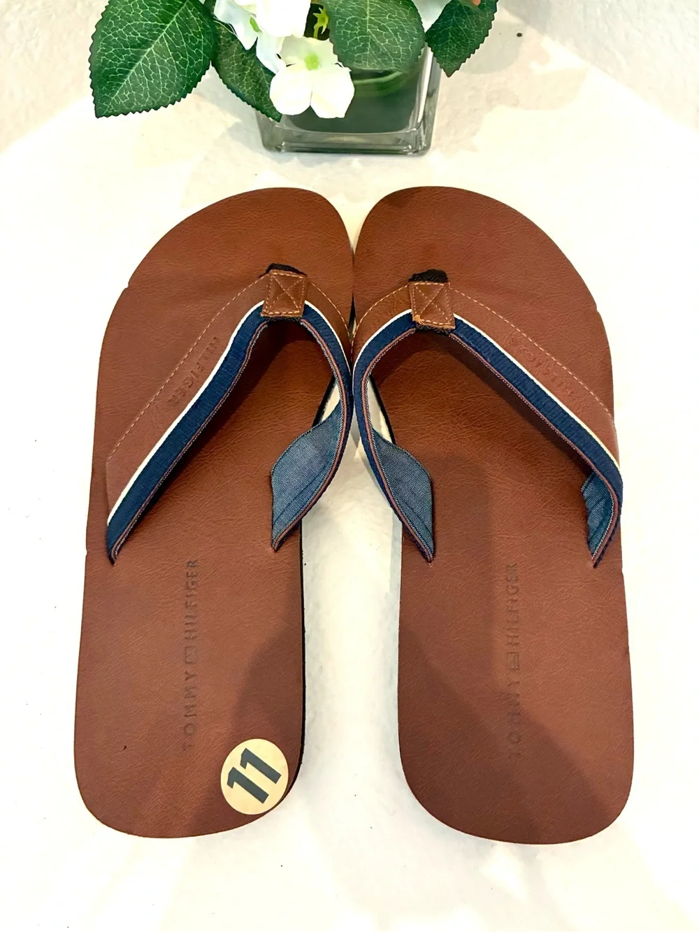 NWOT Tommy Hilfiger men’s sandals